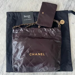 Chanel 22 Elegant Designer Shoulder Bag