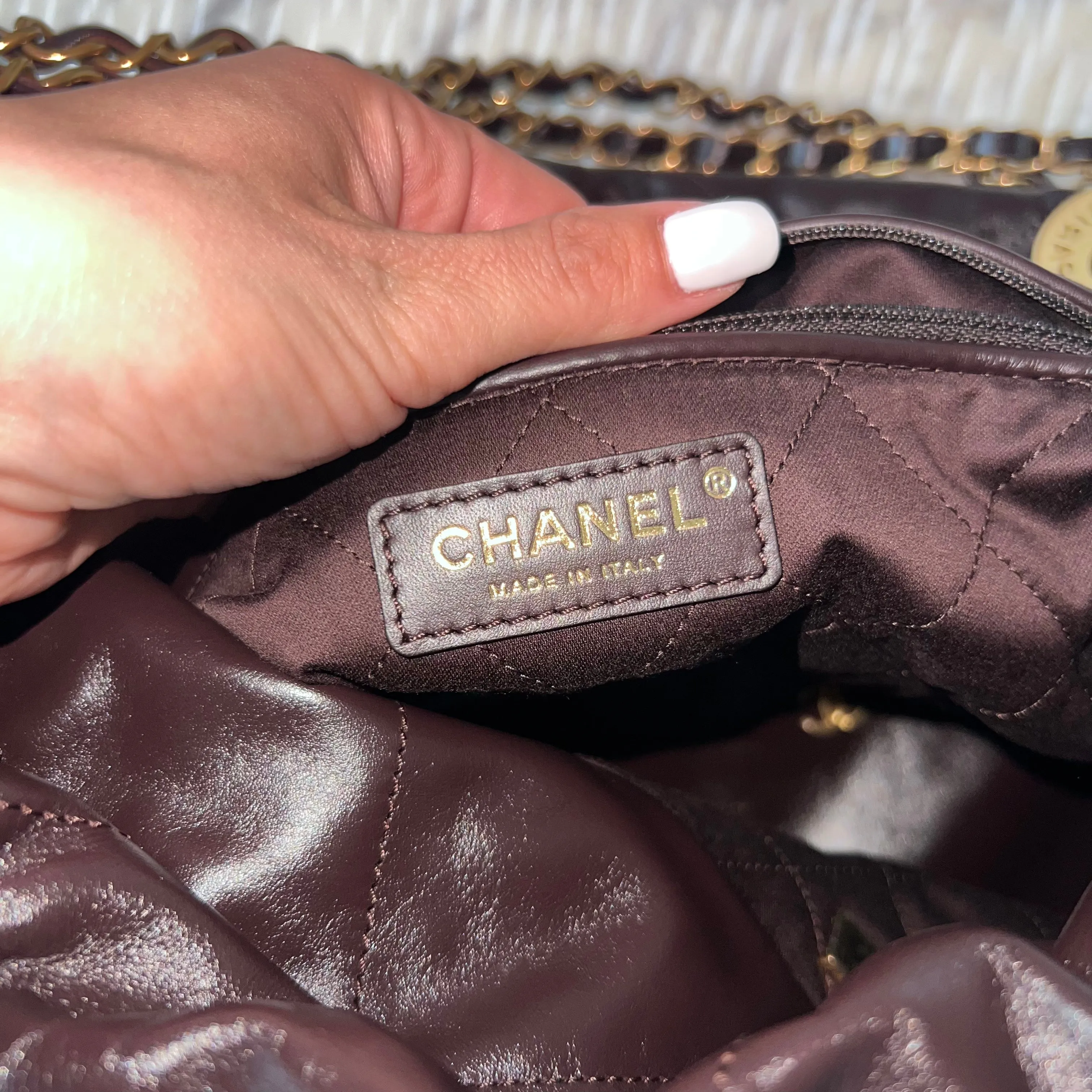 Chanel 22 Elegant Designer Shoulder Bag