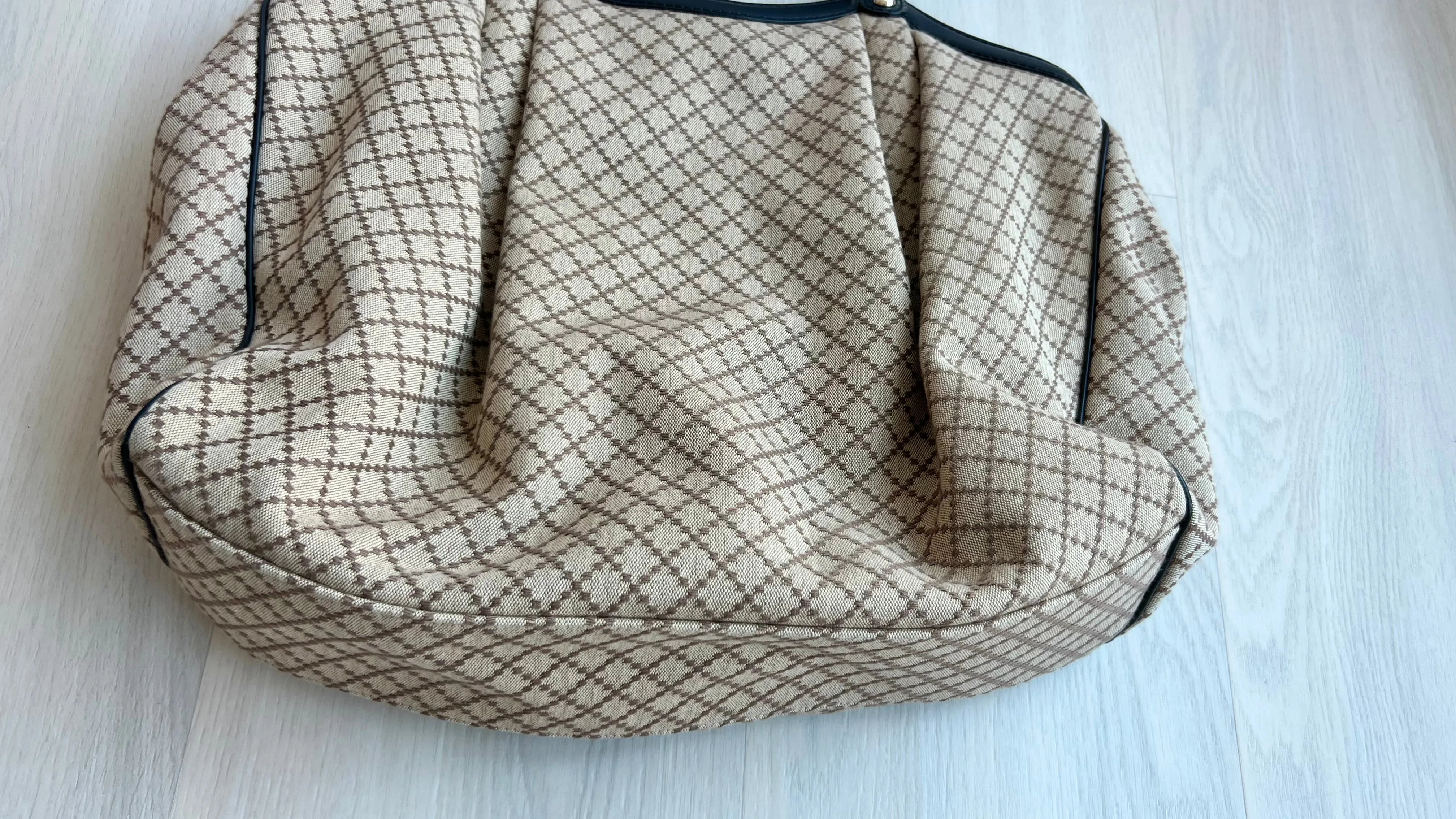 GUCCI Sukey Tote Bag