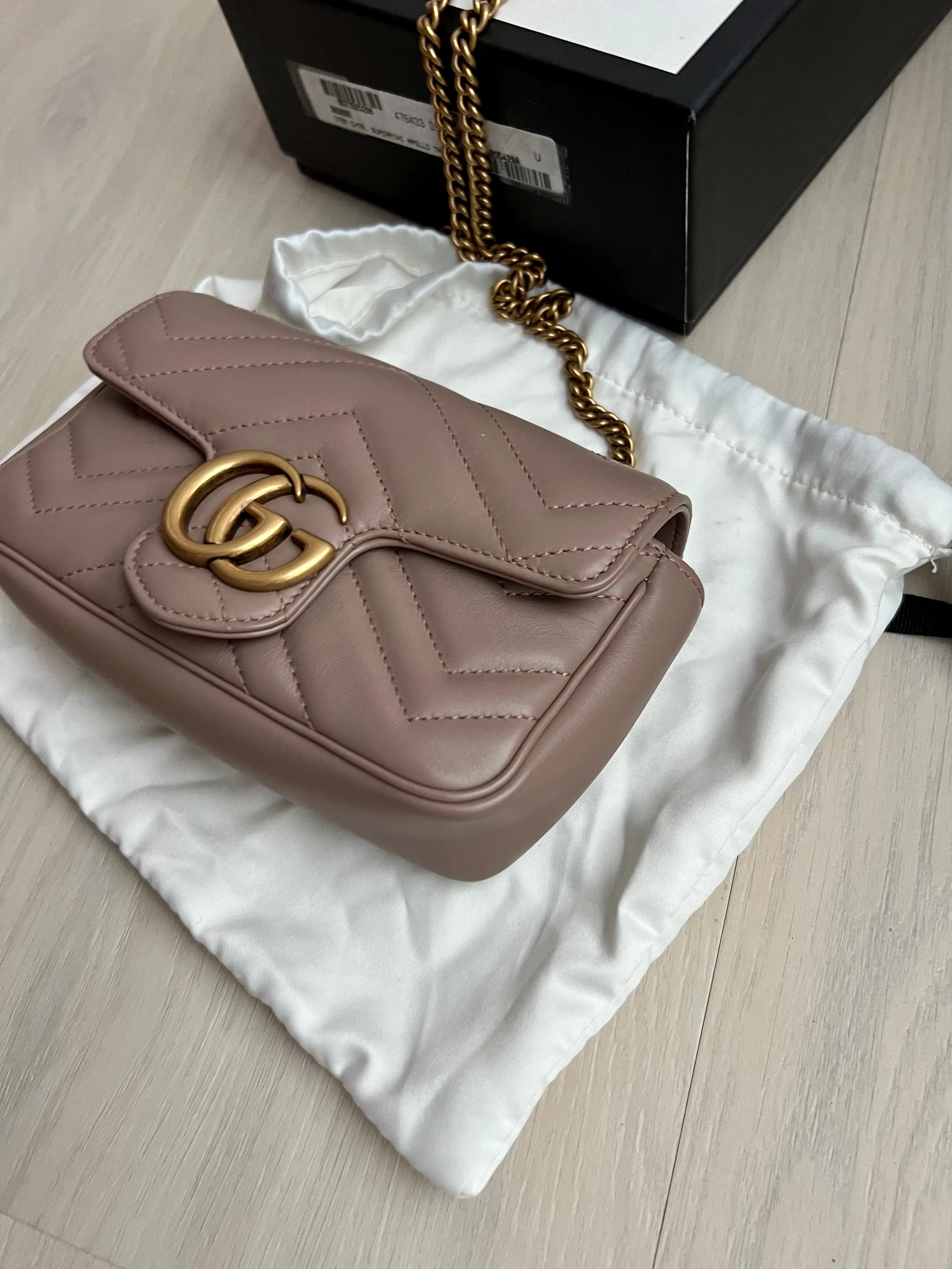 Gucci super mini Marmont Bag