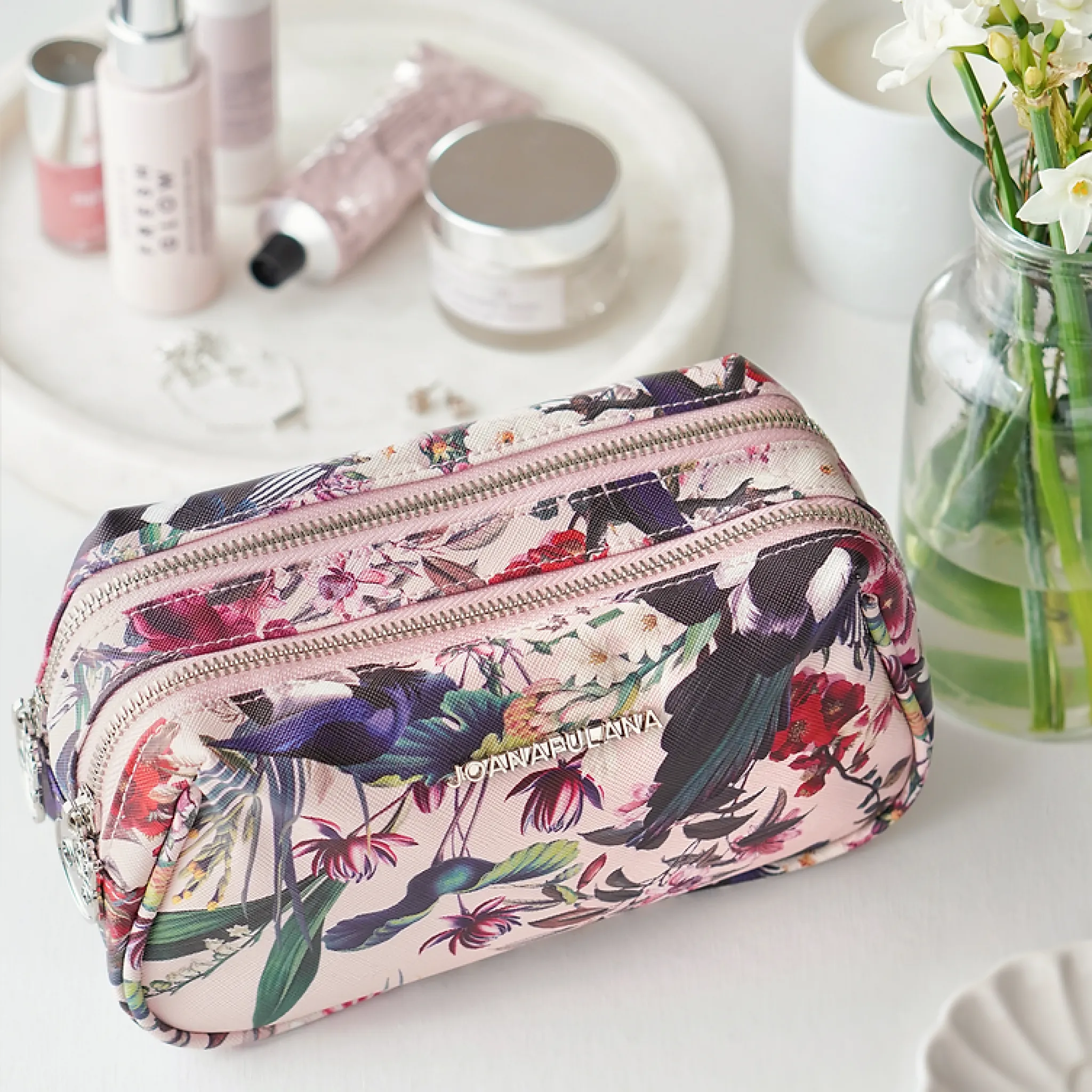 Joana Fulana Essential Wash Bag | Treasure Garden