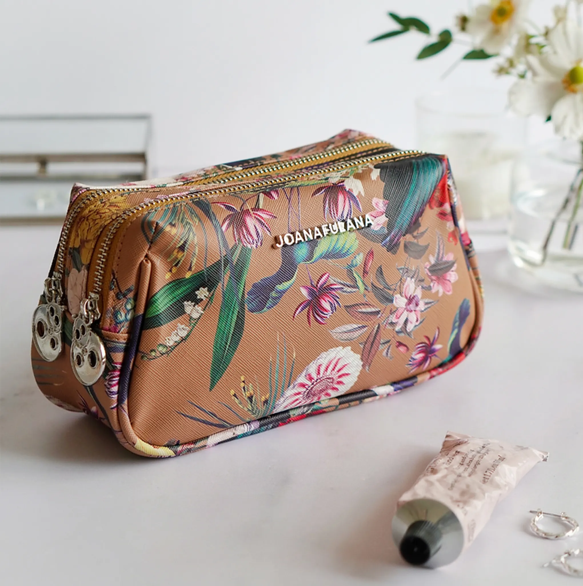 Joana Fulana Essential Wash Bag | Treasure Garden