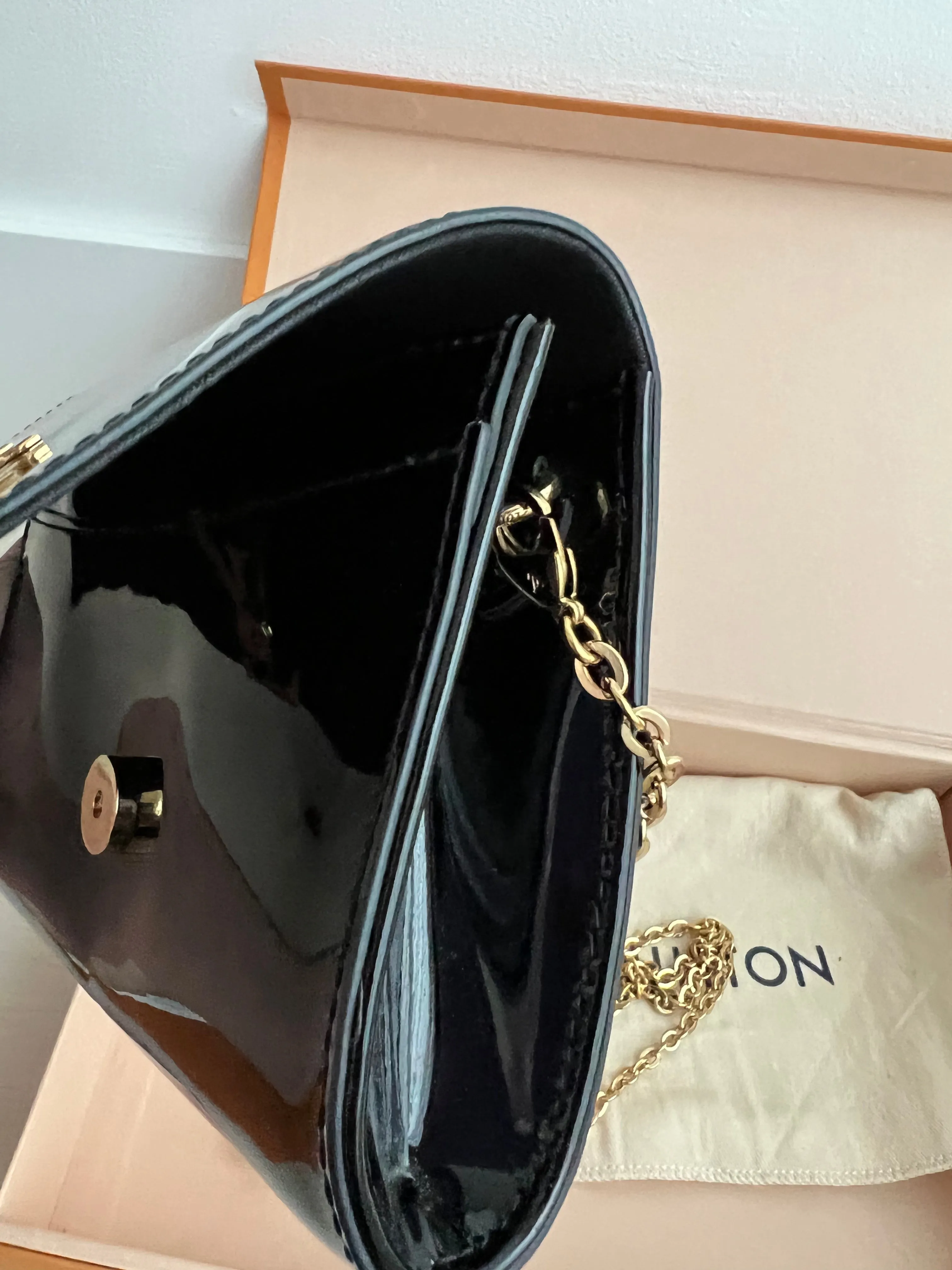 Louis Vuitton Chain Louise Bag