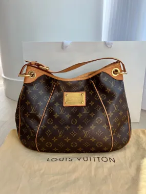 Louis Vuitton Galleria Bag