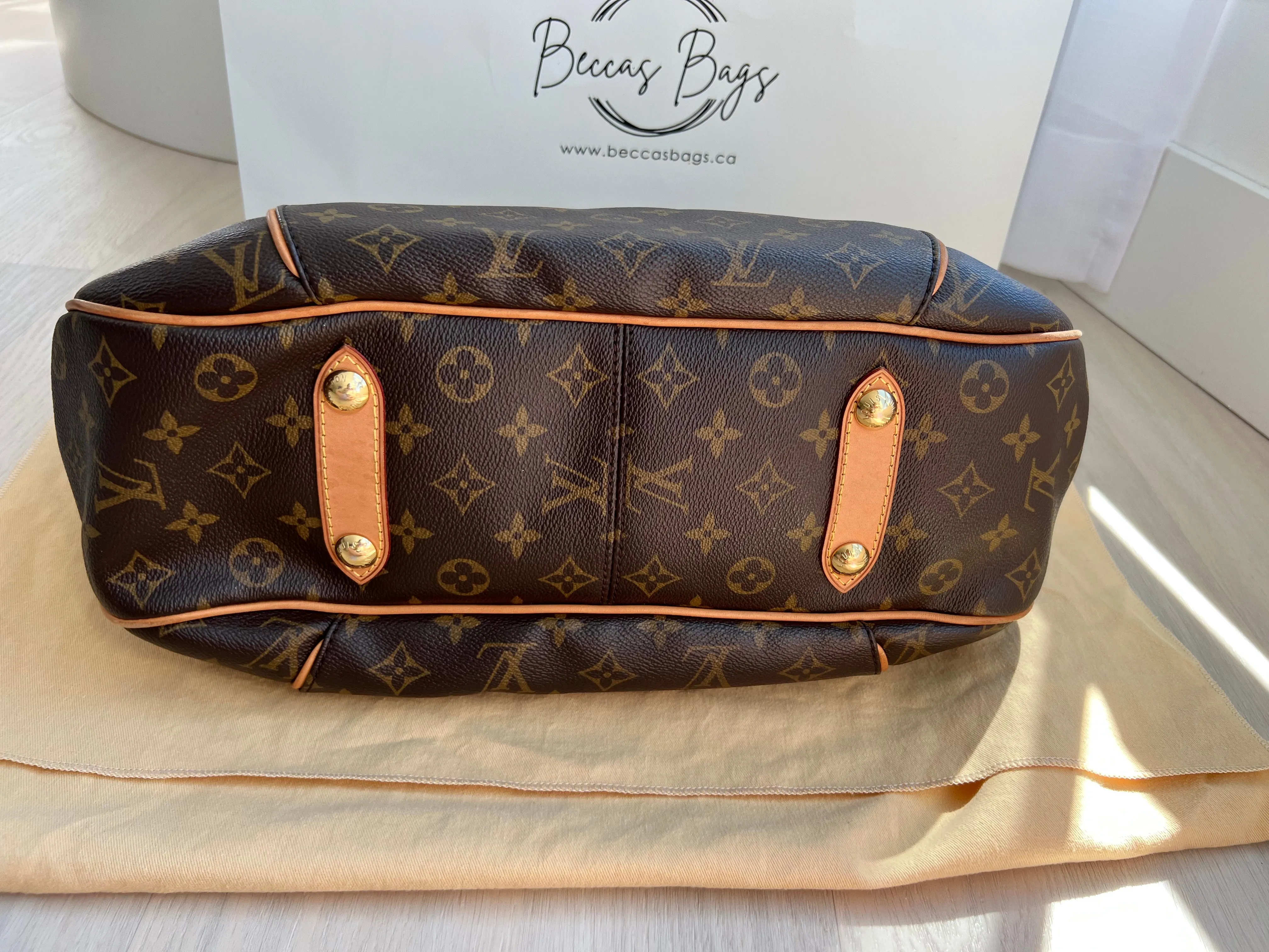 Louis Vuitton Galleria Bag