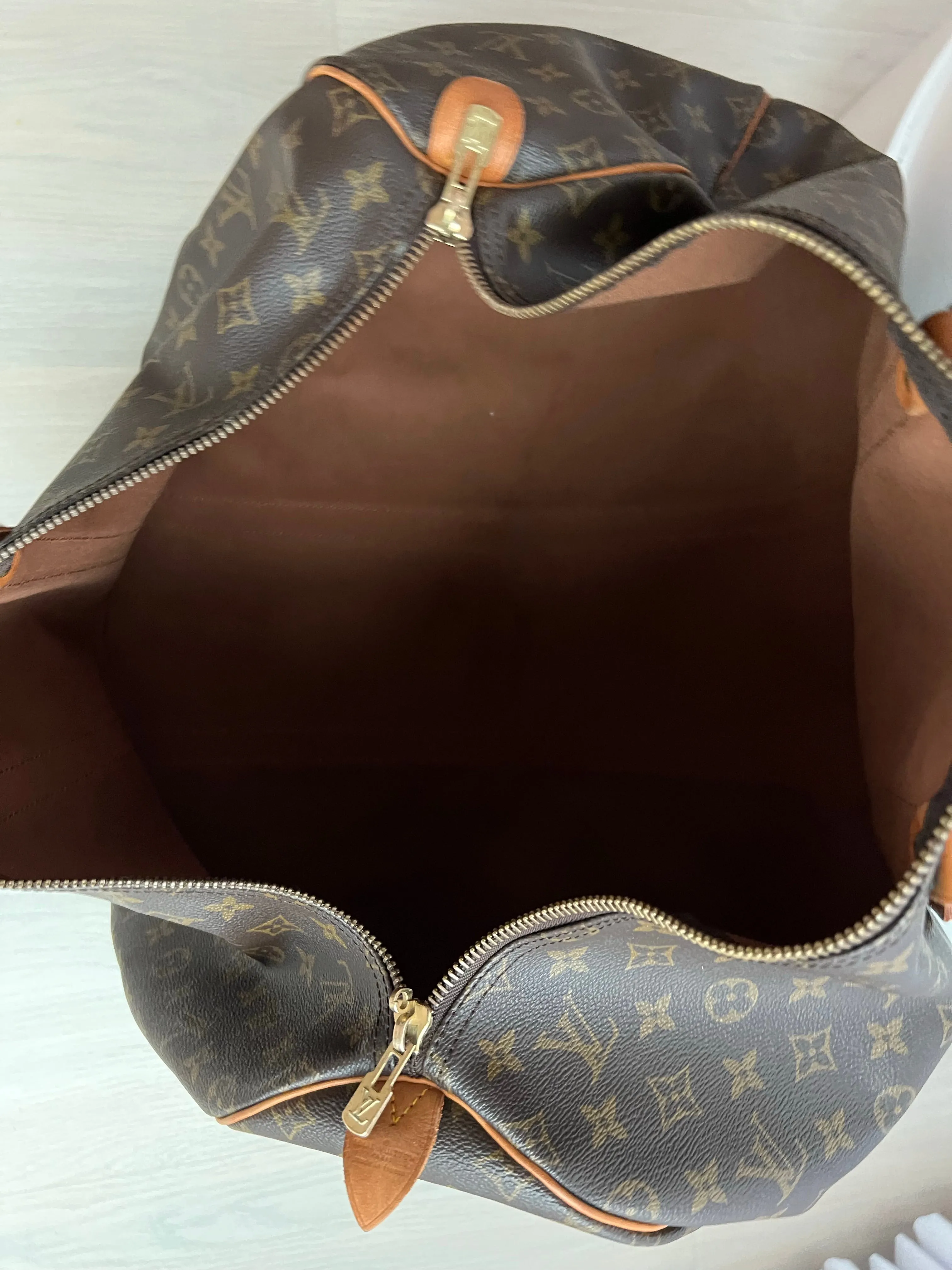 Louis Vuitton Keepall 55 Bag