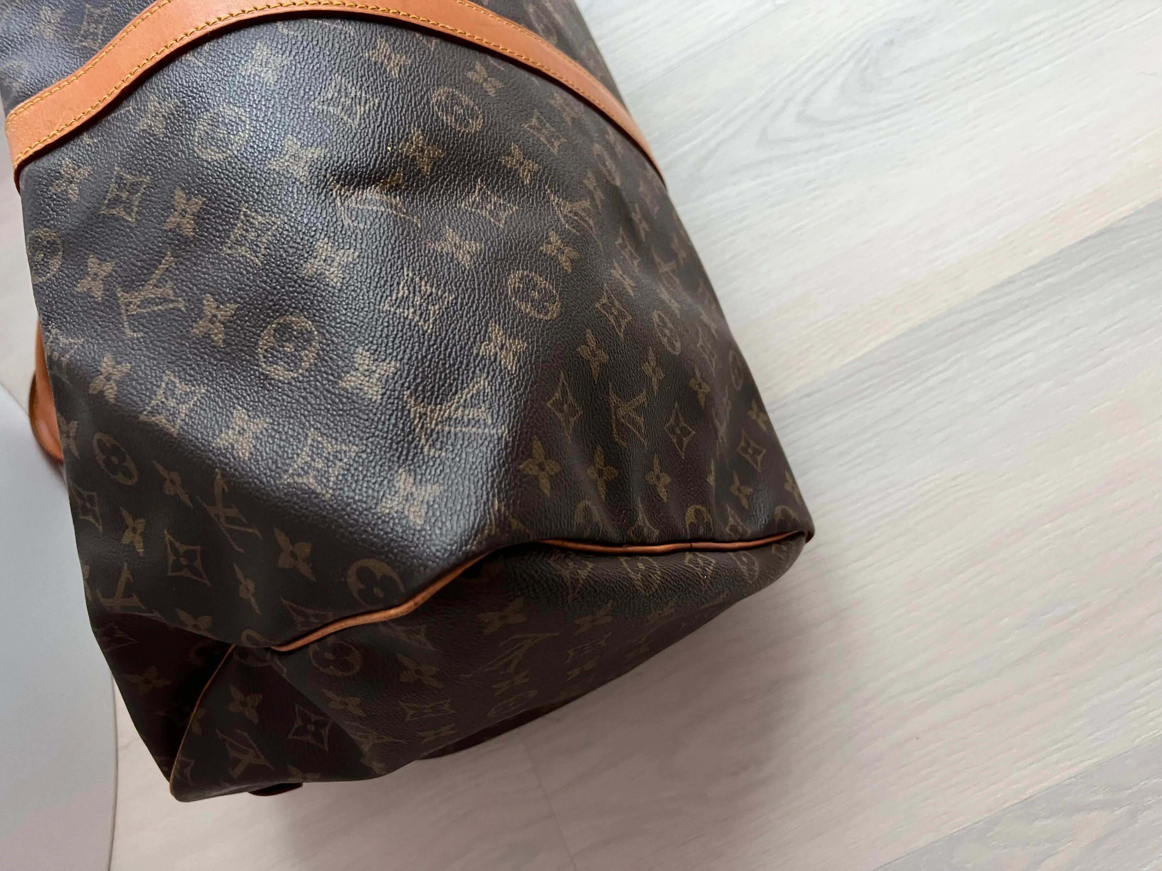 Louis Vuitton Keepall 55 Bag