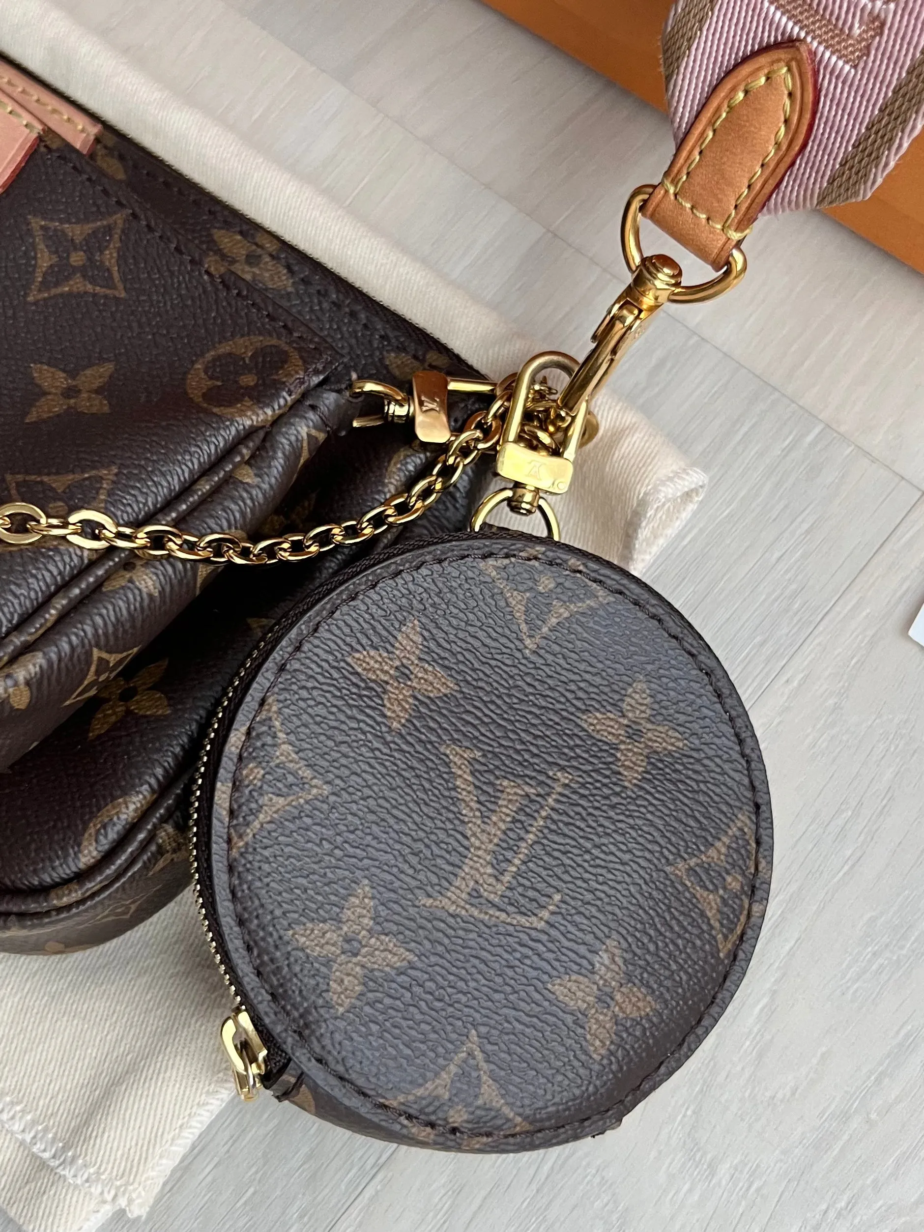 Louis Vuitton Multi Pochette Accessories Bag