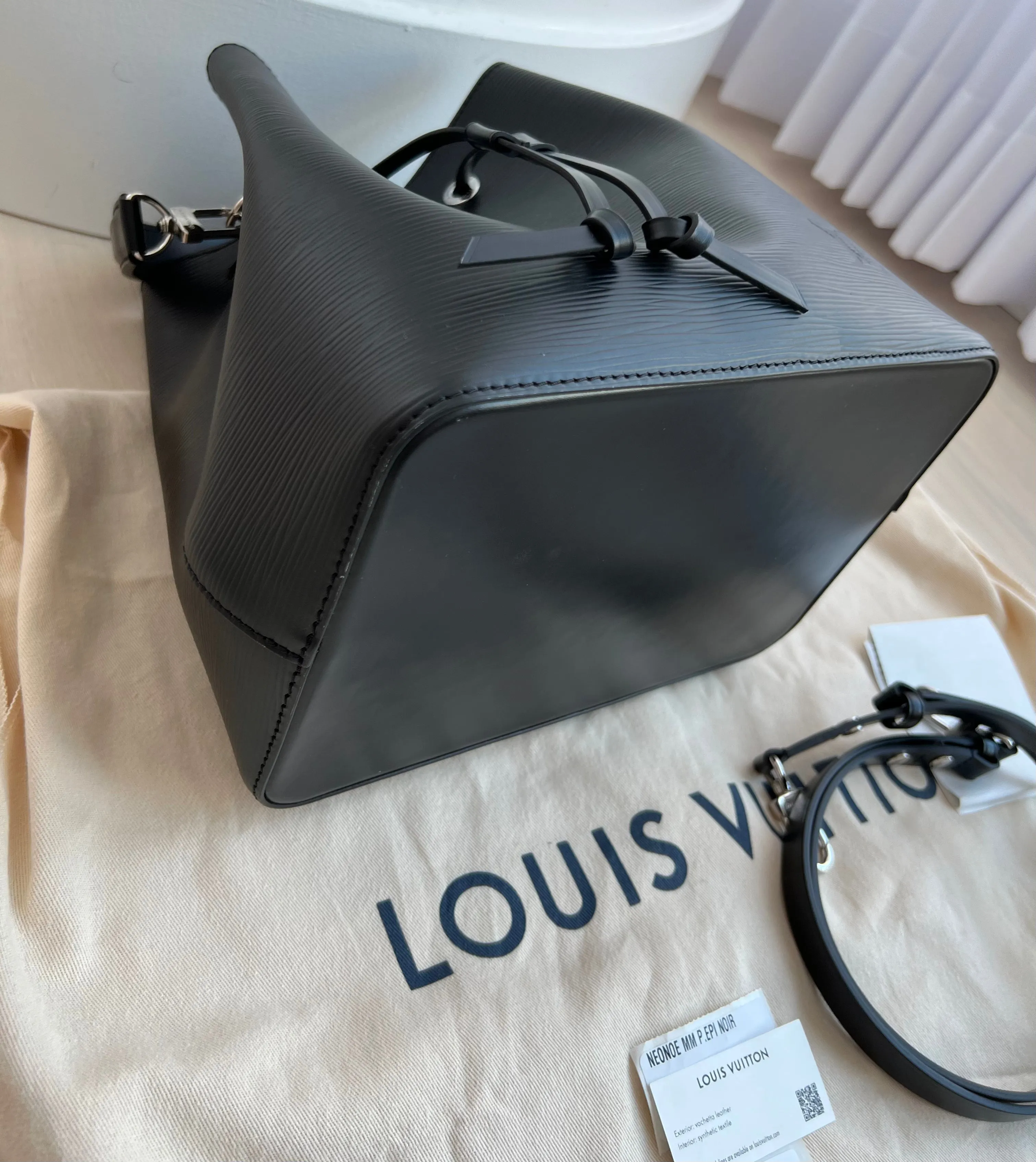 Louis Vuitton Neo Noe Bag