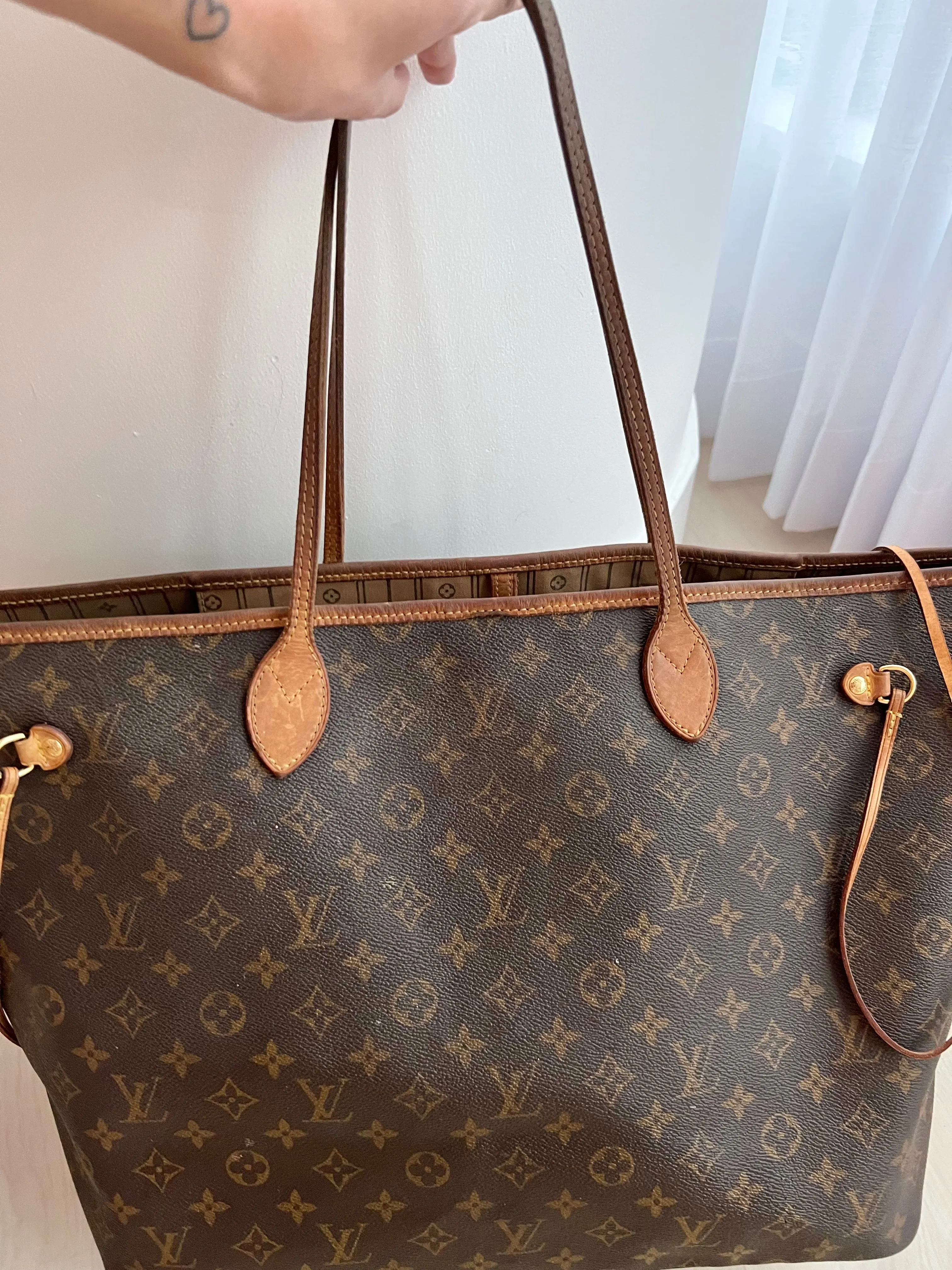 Louis Vuitton Neverfull bag