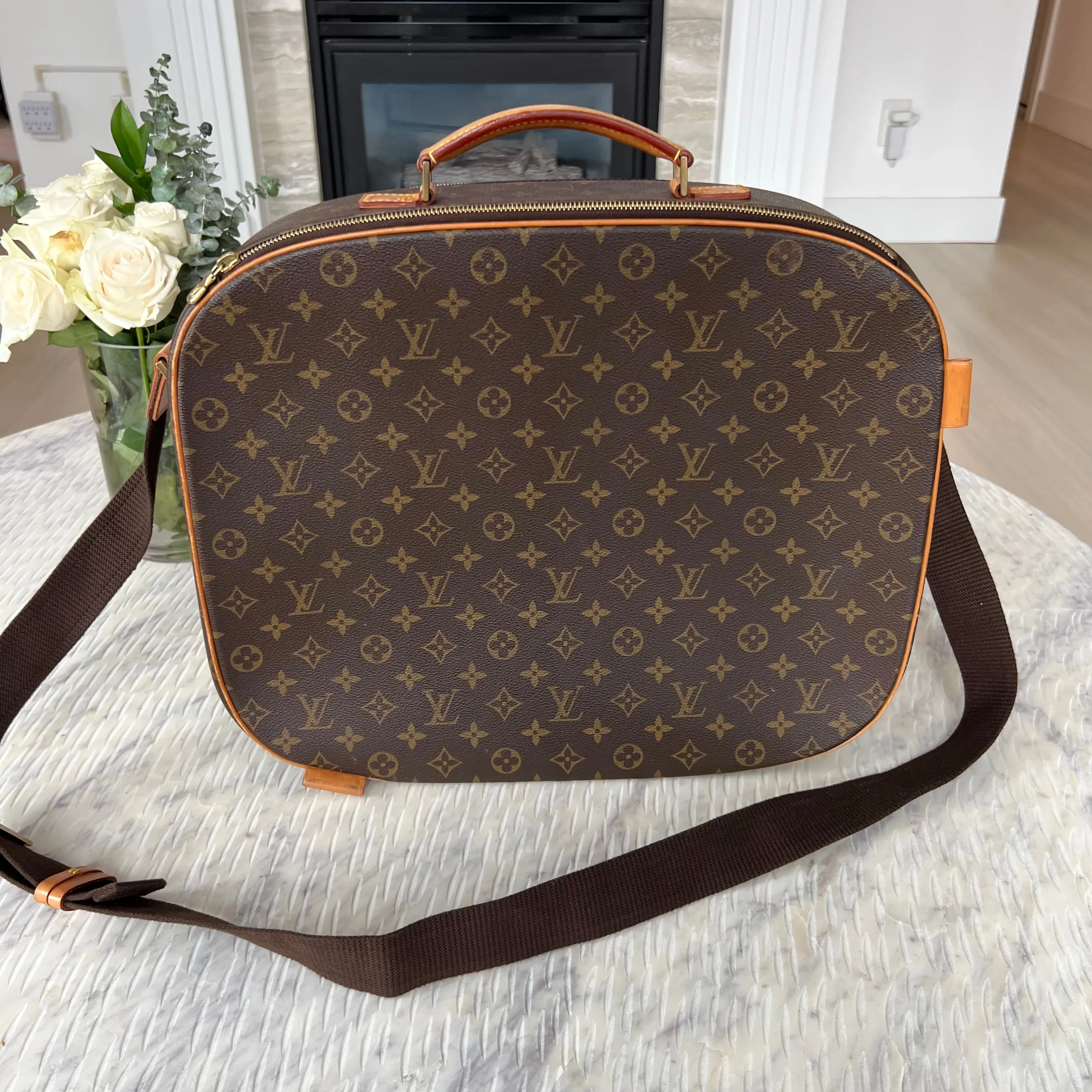 Louis Vuitton Packall Bag