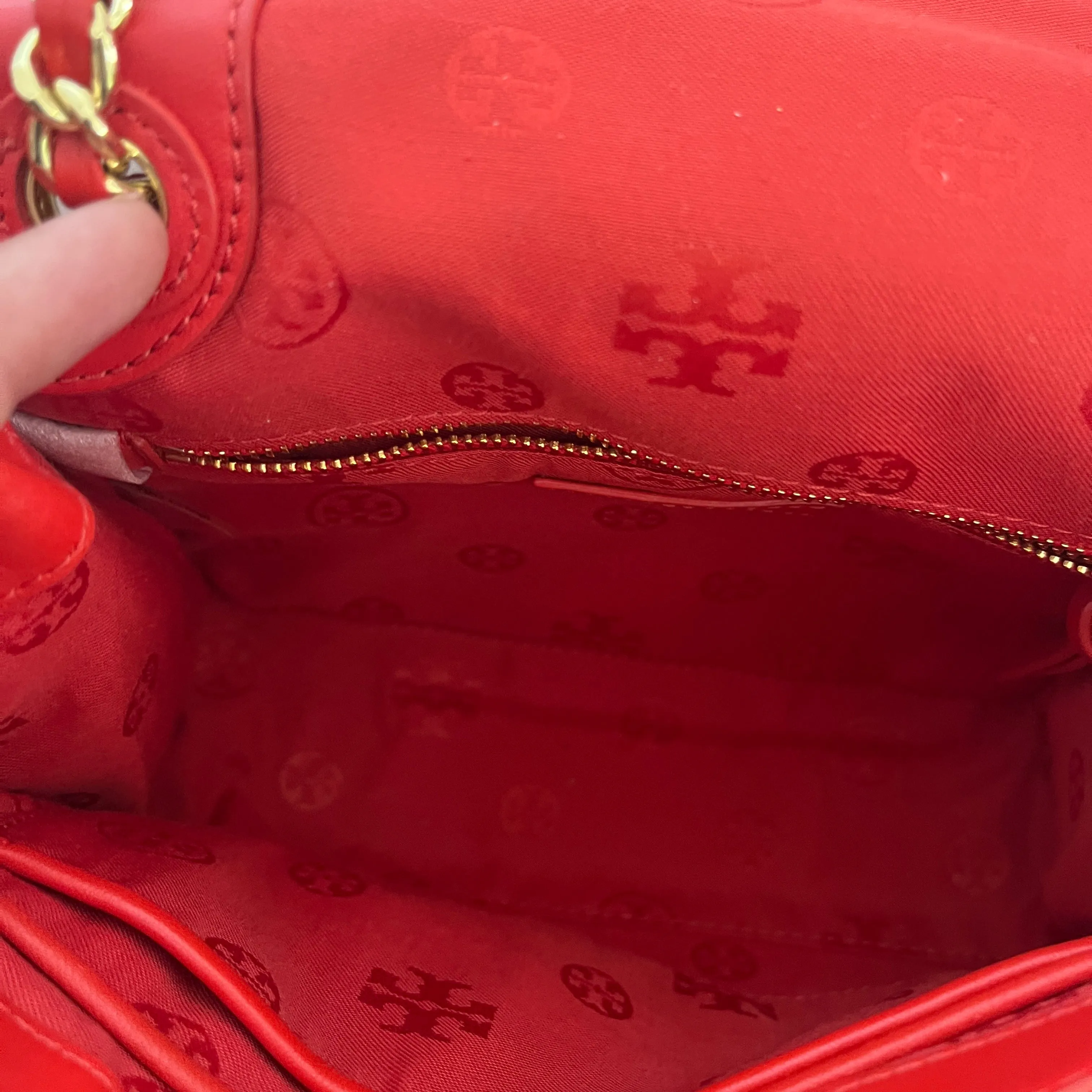 Tory Burch Red Leather 'Alexa' Convertible Shoulder Bag | Gently Used |