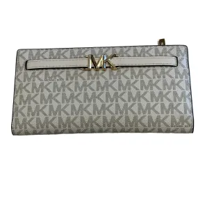 Wallet Designer By Michael Kors  Size: Medium